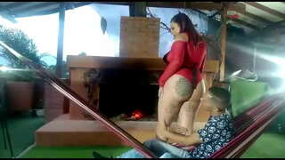 Mwen pa mele nan sèvis la nan yon motèl paske mennaj mwen kite m &#039; rete ap tann yo wè ki culiada nan chemine a, epi yo nan amaca ak lustylatinasex