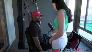 Teen ανιψιά γαμάει ο θείος &amp; # 039; s BBC