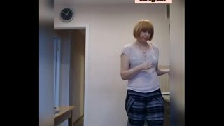 یک نمایش دهنده,