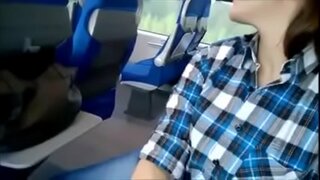 ���ત્રીજી છોકરી ગળવું